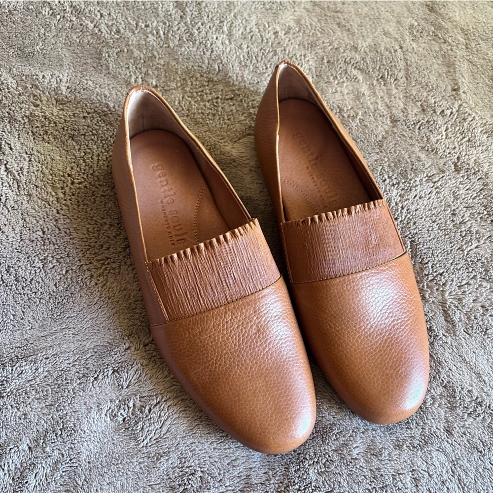 Gentle Souls by Kenneth Cole Leather Flats